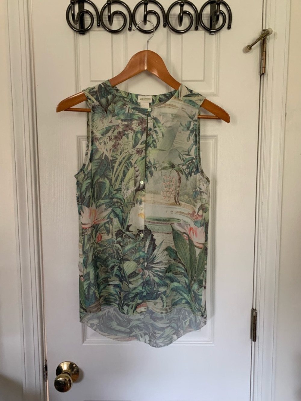 Retro H&M Conscious Collection Tropical Botanical Button Front Blouse